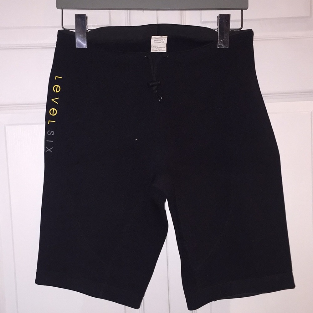 Level Six Soft Stretch Neoprene Lunch Box Shorts Size Large Wetsuit Swim